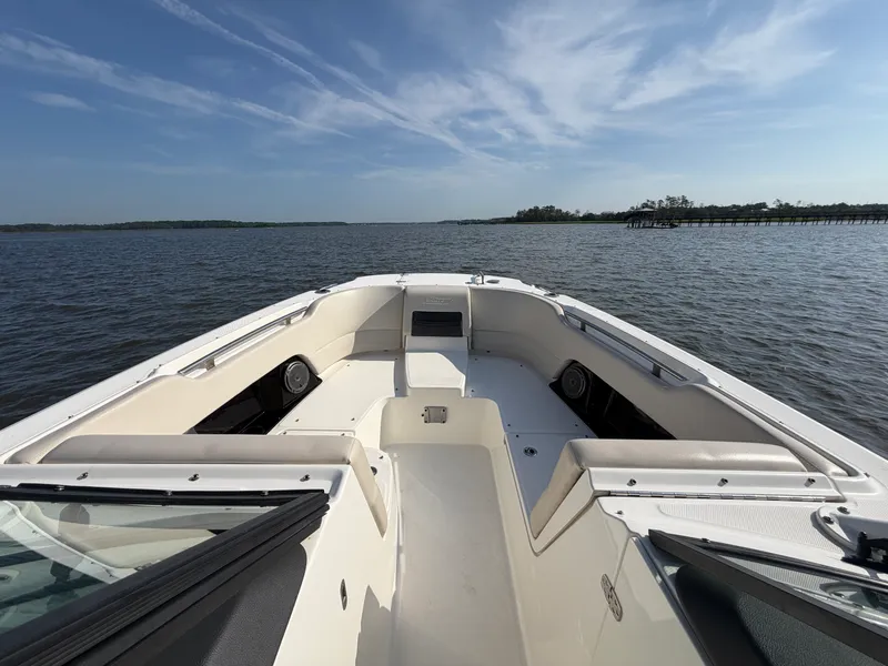 Slide: The Image of Boston Whaler 270 VANTAGE 2018 - 36