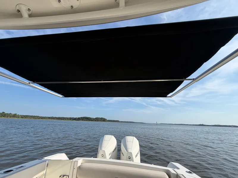 Slide: The Image of Boston Whaler 270 VANTAGE 2018 - 26