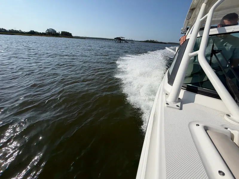 Slide: The Image of Boston Whaler 270 VANTAGE 2018 - 38