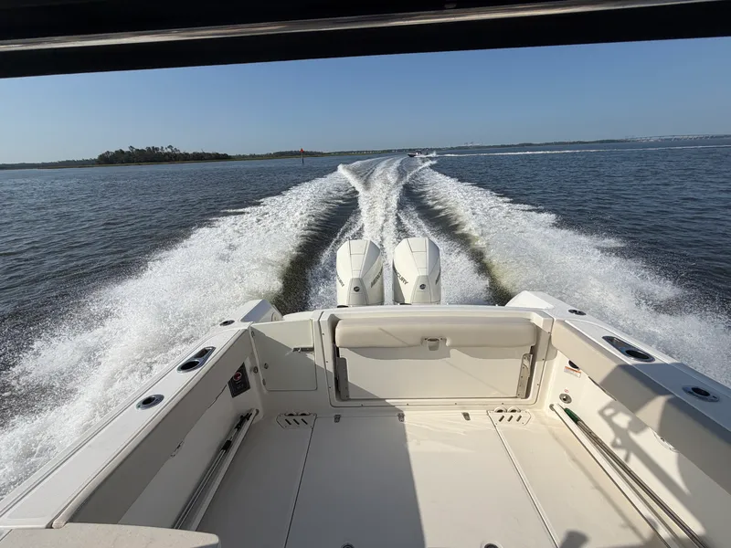 Slide: The Image of Boston Whaler 270 VANTAGE 2018 - 35