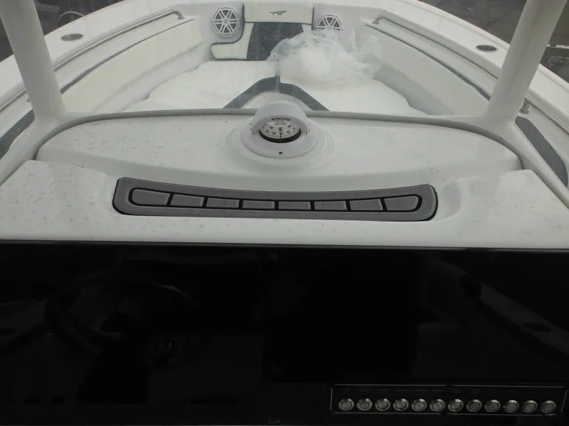 Slide: The Image of Tidewater 210 LXF 2024 - 57