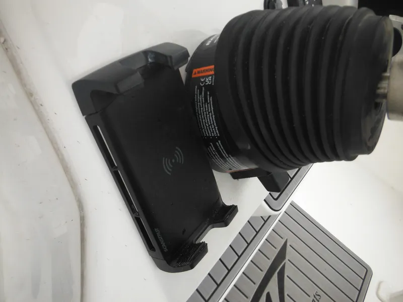 Slide: The Image of Tidewater 210 LXF 2024 - 58