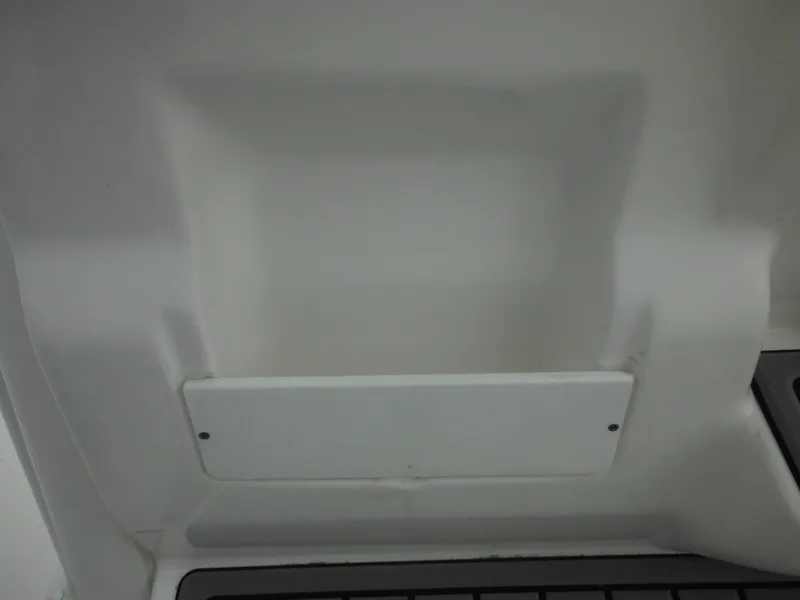 Slide: The Image of Tidewater 210 LXF 2024 - 60