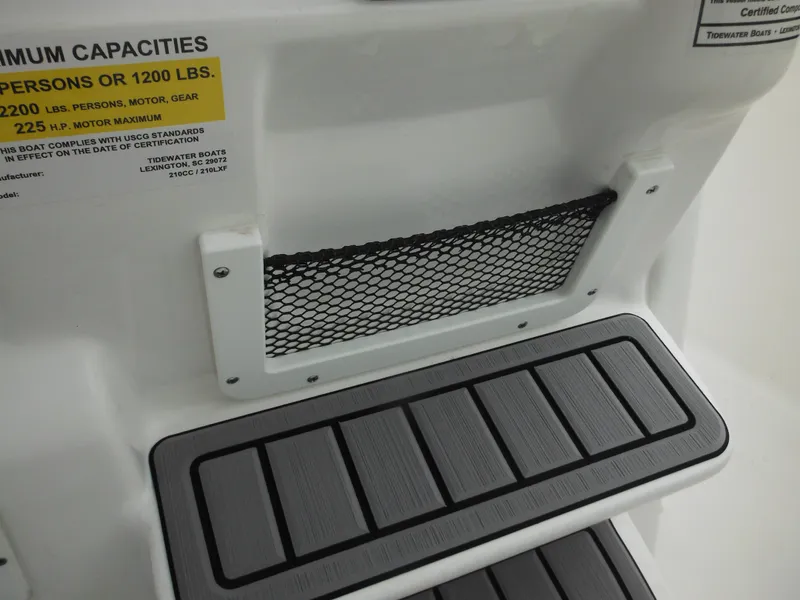 Slide: The Image of Tidewater 210 LXF 2024 - 61