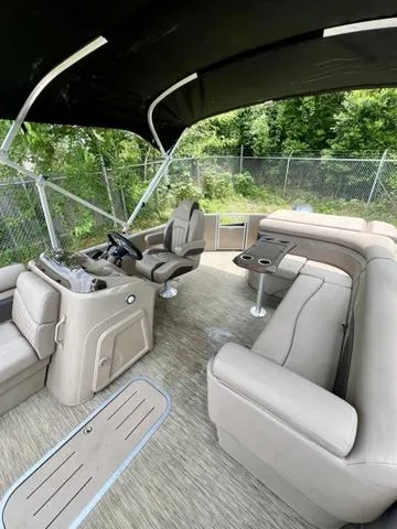 Slide: The Image of Bennington 22 SL 2023 - 7