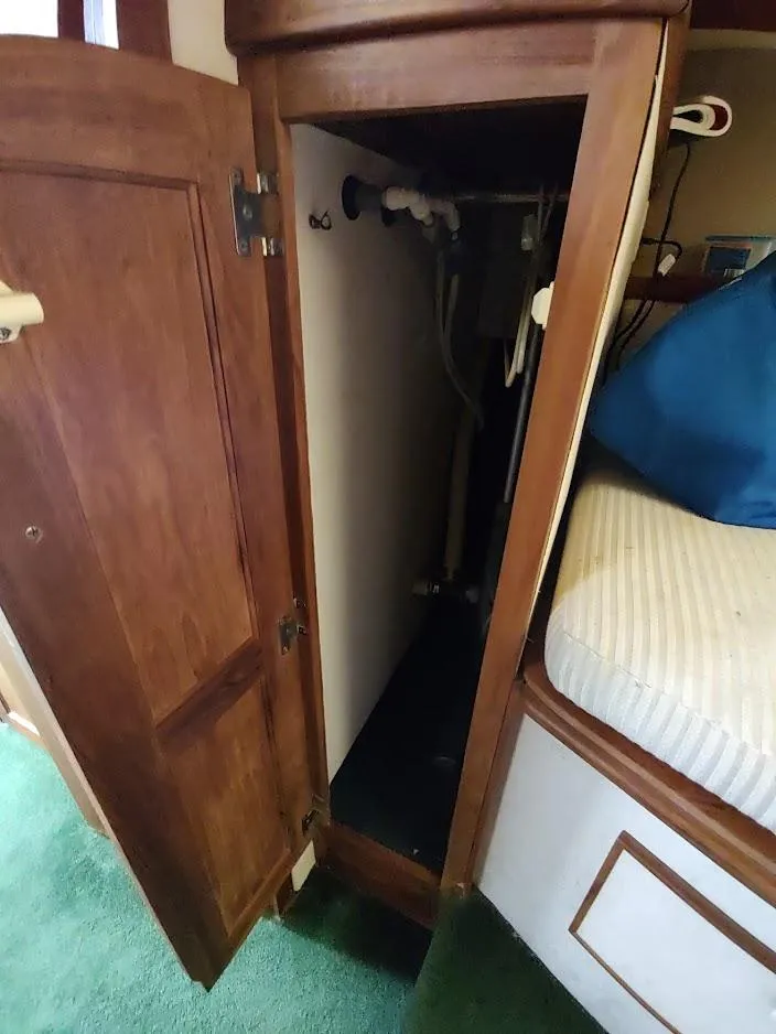 Slide: The Image of Trojan F-32 1988 - 68