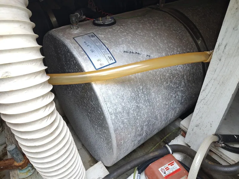 Slide: The Image of Trojan F-32 1988 - 83