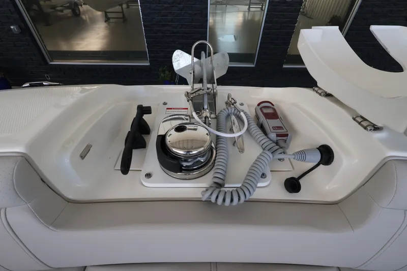 Slide: The Image of Sea Ray SDX 290 Outboard 2027 - 31