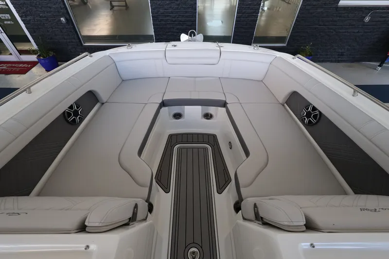 Slide: The Image of Sea Ray SDX 290 Outboard 2027 - 27