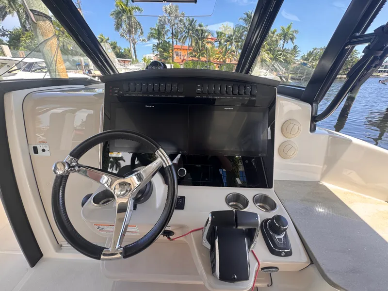 Slide: The Image of Boston Whaler 350 Realm 2023 - 8