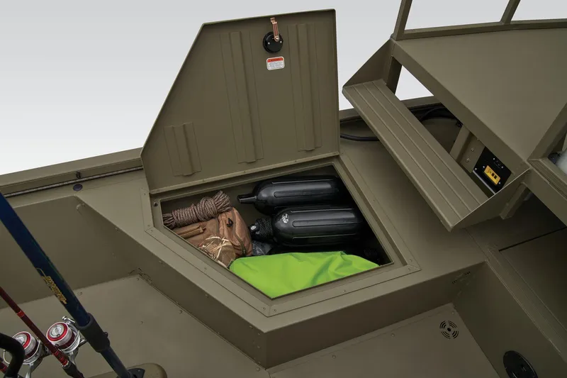 Slide: The Image of Tracker Grizzly 2072 CC Sportsman 2024 - 24