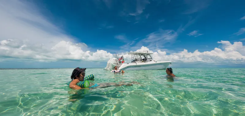 Slide: The Image of Everglades 355 Center Console 2019 - 14