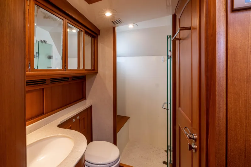 Slide: The Image of Fully Enclosed Shower - 23