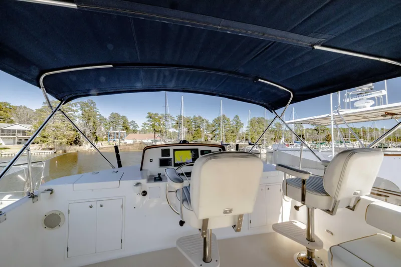 Slide: The Image of Captain and Mate's Seats - 27