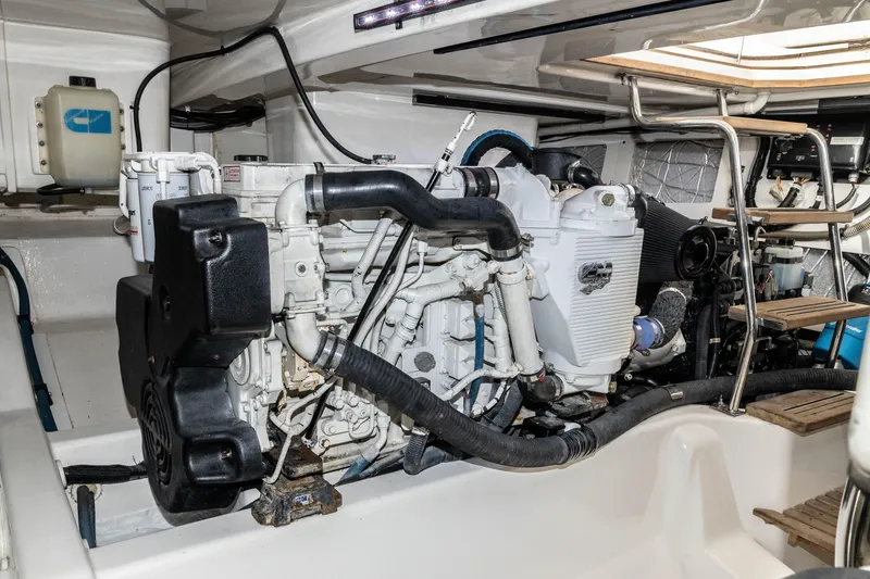 Slide: The Image of Well maintained engine - 43