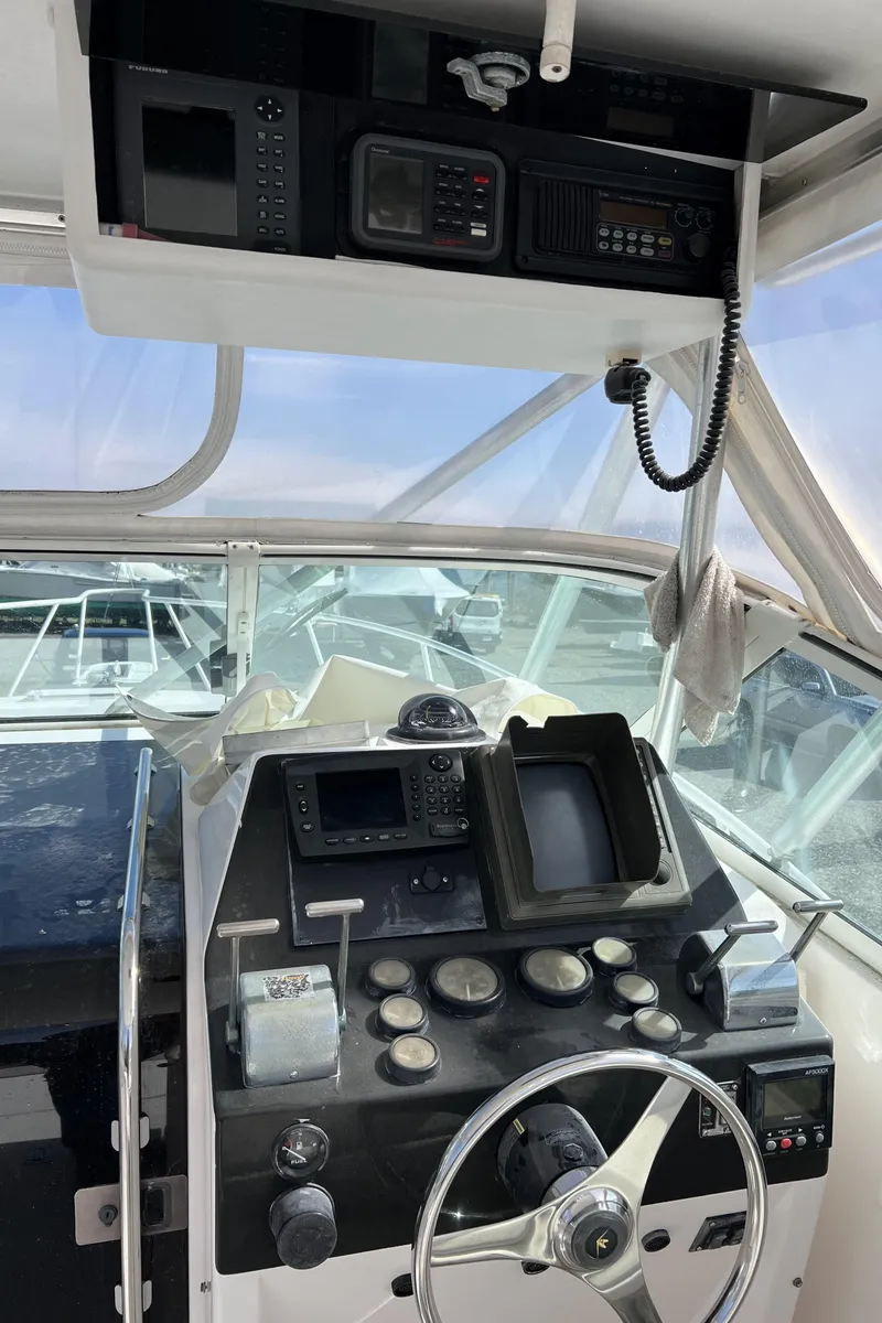 Slide: The Image of Bertram 30 Helm - 13