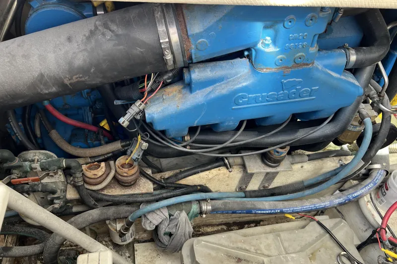 Slide: The Image of Bertram 30 Port Engine - 18