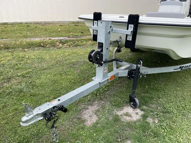 Slide: The Image of Mako MAKO PRO SKIFF 13 CC W/40HP 2024 - 10