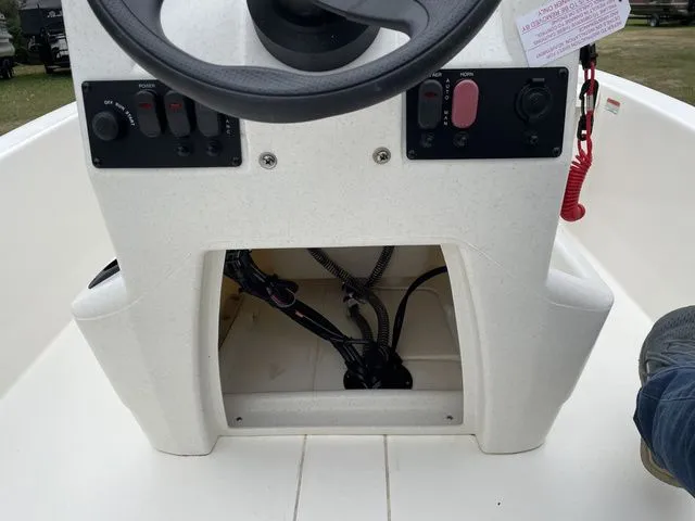 Slide: The Image of Mako MAKO PRO SKIFF 13 CC W/40HP 2024 - 27