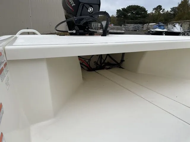 Slide: The Image of Mako MAKO PRO SKIFF 13 CC W/40HP 2024 - 33