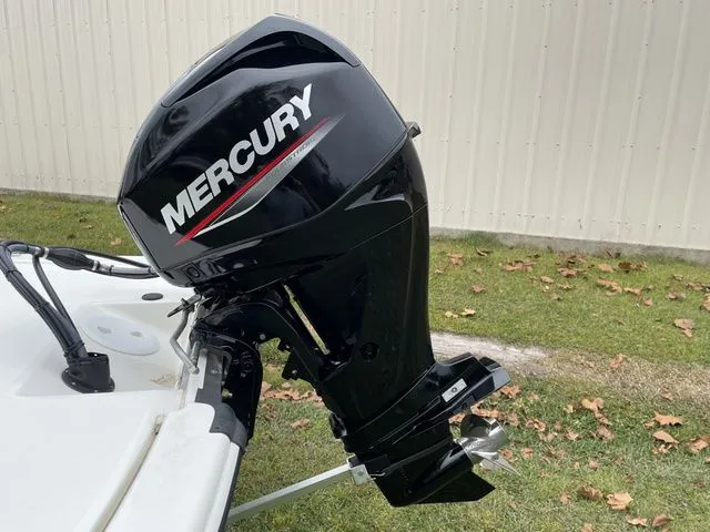 Slide: The Image of Mako MAKO PRO SKIFF 13 CC W/40HP 2024 - 36