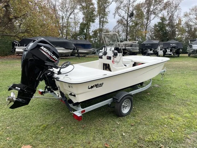 Slide: The Image of Mako MAKO PRO SKIFF 13 CC W/40HP 2024 - 6