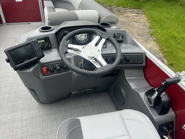 Slide: The Image of 2024 Bennington 22 SVSR pontoon boat floor plan, spacious seating layout. - 10