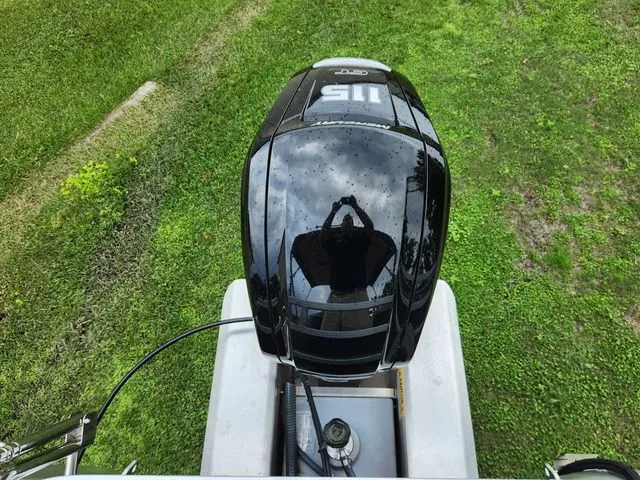 Slide: The Image of Sun Tracker Sport Fish 22 2024 - 20