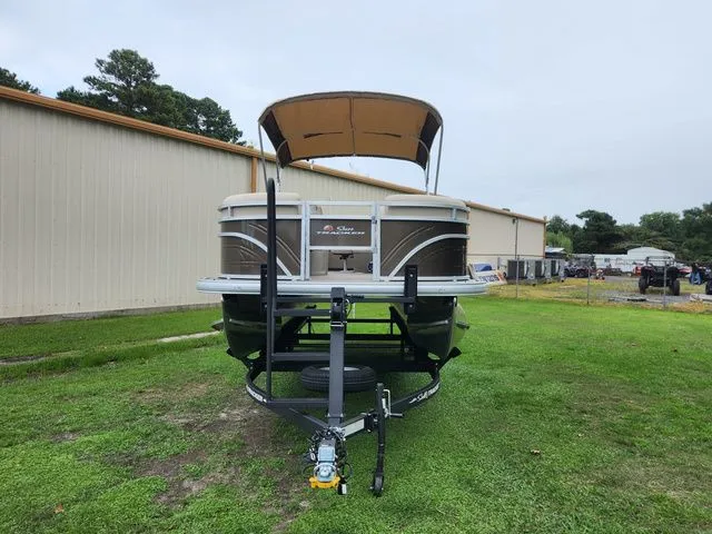 Slide: The Image of Sun Tracker Sport Fish 22 2024 - 3