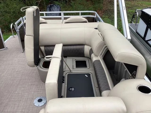 Slide: The Image of Sun Tracker Sport Fish 22 2024 - 45