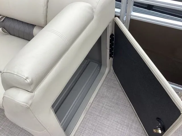 Slide: The Image of Sun Tracker Sport Fish 22 2024 - 46