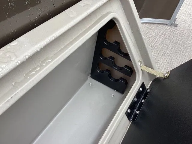 Slide: The Image of Sun Tracker Sport Fish 22 2024 - 51