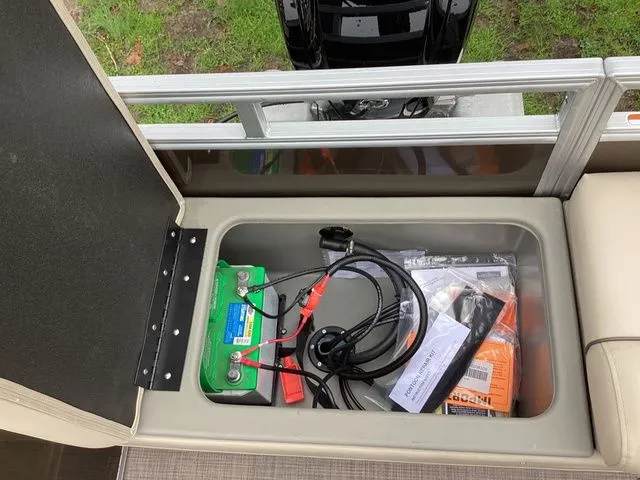 Slide: The Image of Sun Tracker Sport Fish 22 2024 - 53