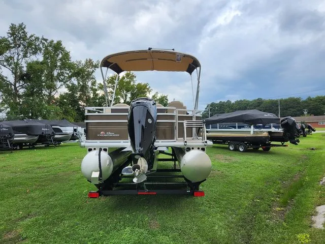 Slide: The Image of Sun Tracker Sport Fish 22 2024 - 6