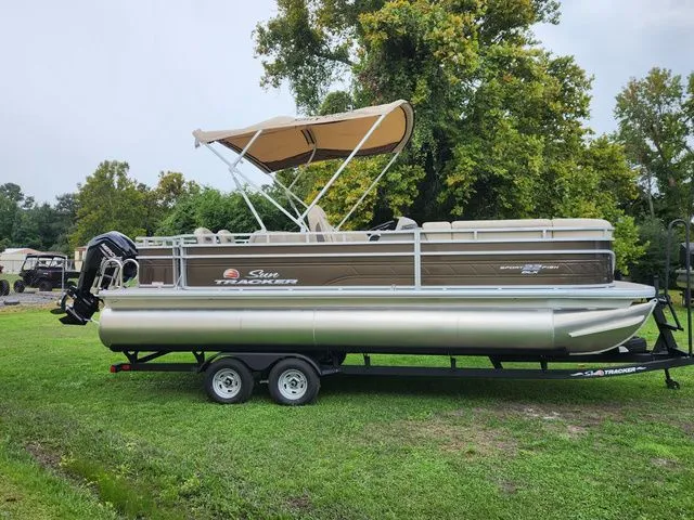 Slide: The Image of Sun Tracker Sport Fish 22 2024 - 8