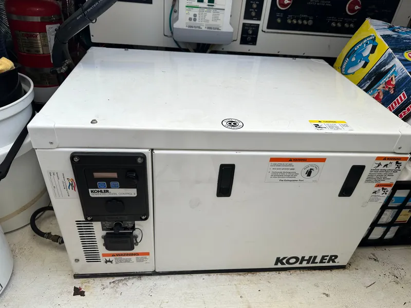 Slide: The Image of Cruisers Yachts 380 Express 2014 - 37