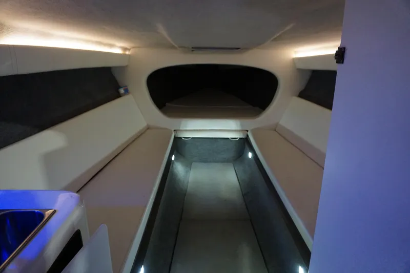 Slide: The Image of 1998 32 Active Thunder 32 CC Ms. Rita V-Berth - 2