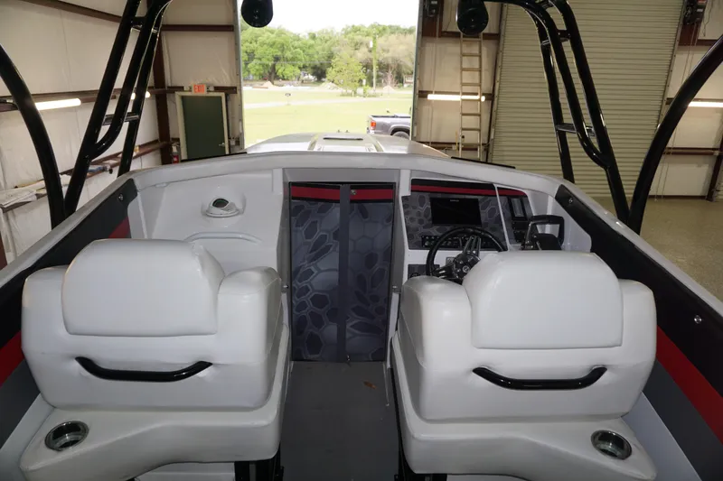 Slide: The Image of 1998 32 Active Thunder 32 CC Ms. Rita Helm Seating - 20