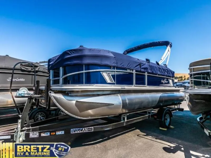 Slide: The Image of 2024 Vista Fish 20 pontoon boat on trailer at Bretz RV & Marine dealership. - 27