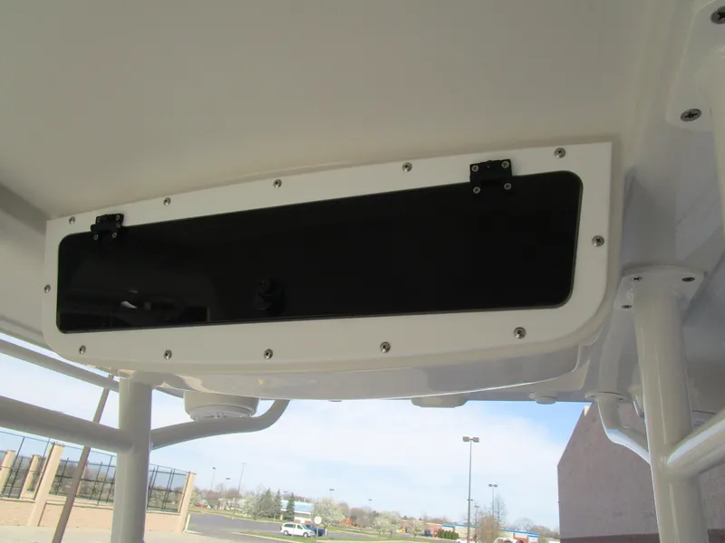 Slide: The Image of 2024 Ranger 2660 Bay boat storage compartment. - 20