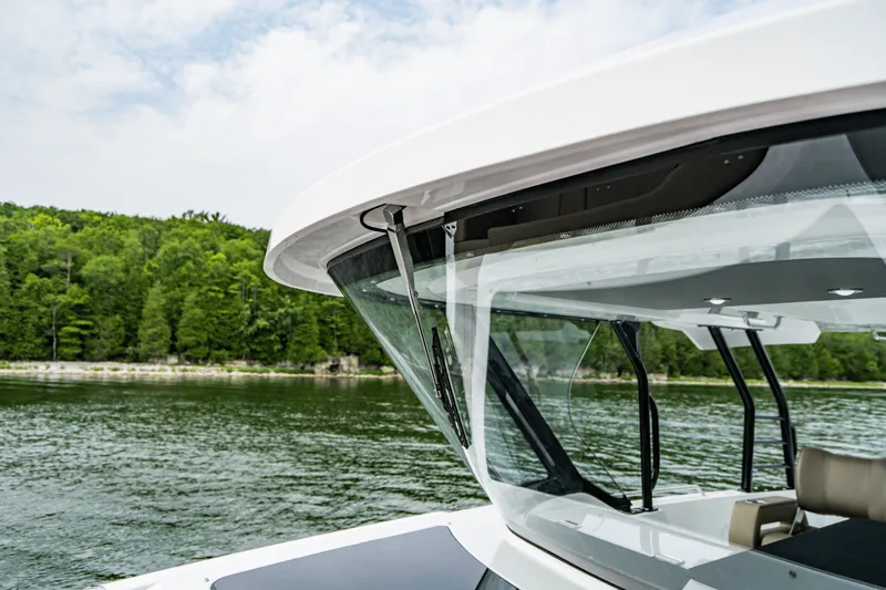 Slide: The Image of Cruisers 38 VTR 2026 - 35