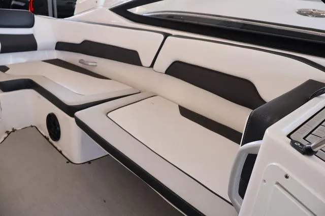 Slide: The Image of Yamaha AR195 2024 - 9