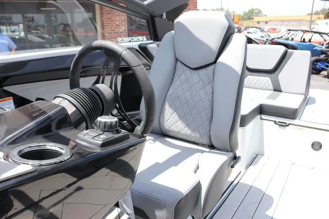 Slide: The Image of Yamaha 222XE 2024 - 16