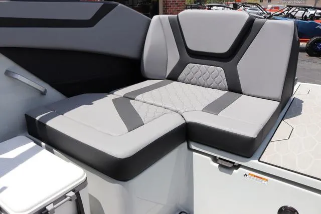 Slide: The Image of Yamaha 222XE 2024 - 19