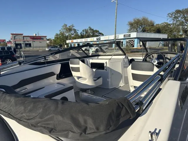 Slide: The Image of Yamaha SX195 2024 - 10