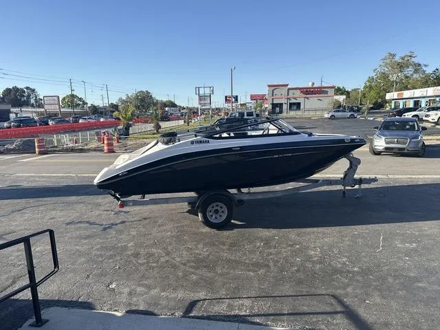 Slide: The Image of Yamaha SX195 2024 - 8