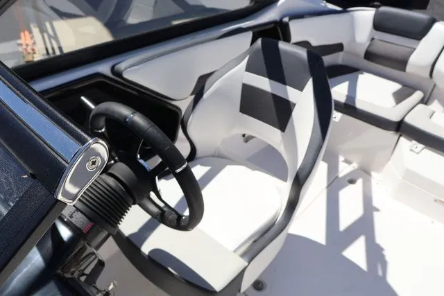 Slide: The Image of Yamaha AR195 2024 - 15