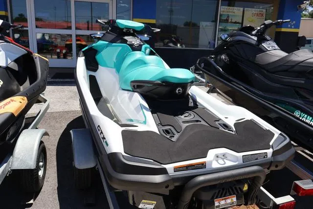 Slide: The Image of Sea-Doo GTX 130 PRO 2023 - 3