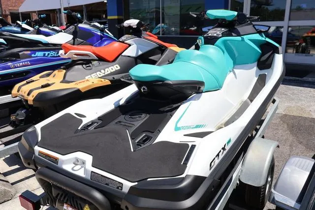 Slide: The Image of Sea-Doo GTX 130 PRO 2023 - 4