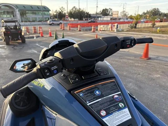 Slide: The Image of Yamaha FX CRUISER SVHO W/AUDIO-D 2024 - 10